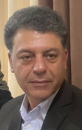 کامران اکبری