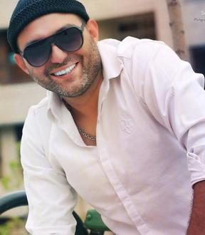 سیامک خوش‌اخلاق