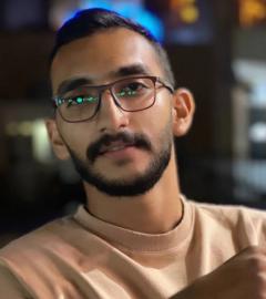 پوریا باقری