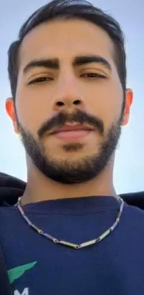 ایمان عزیزی