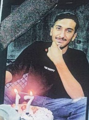 پویا درخشان