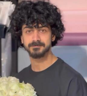 سینا حق‌شناس